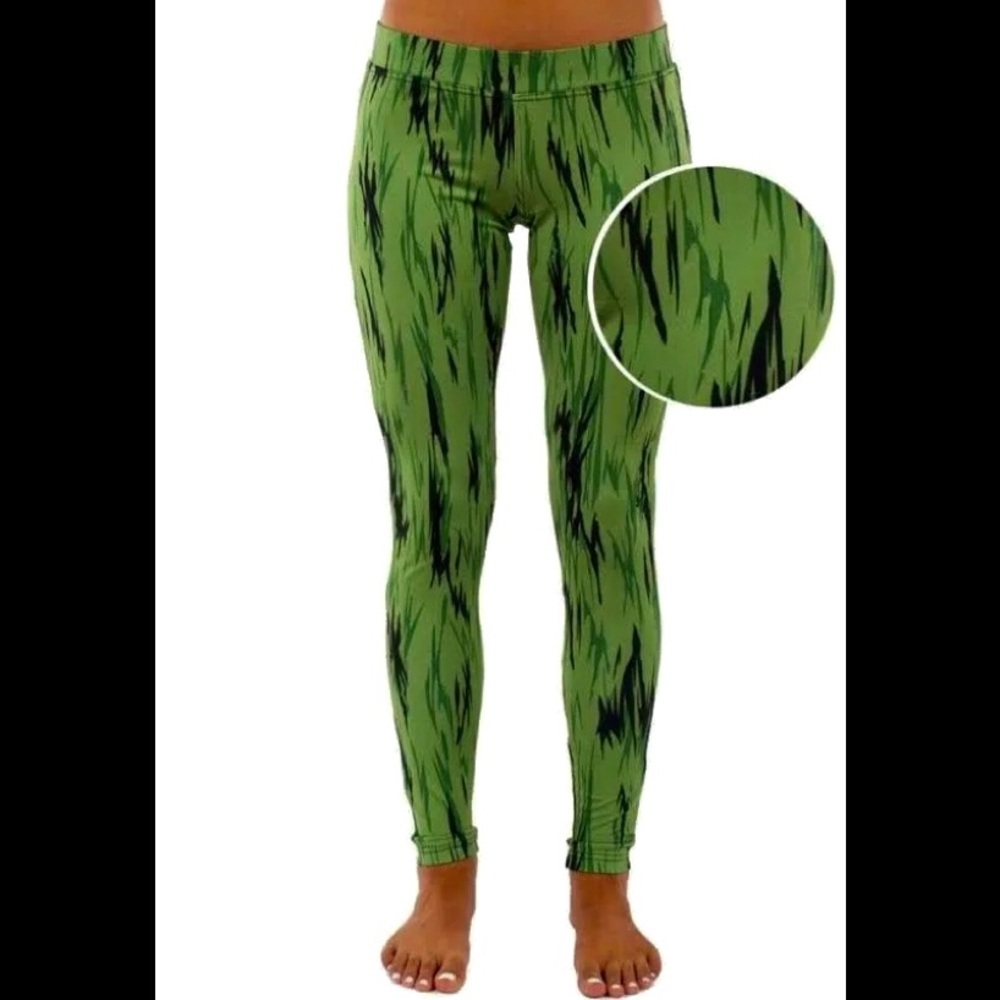 Camo ~ Zombie Print Women’s Leggings by Tipsy Elves NWT